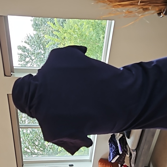 EUC Size Medium Theory Top - Picture 3 of 4